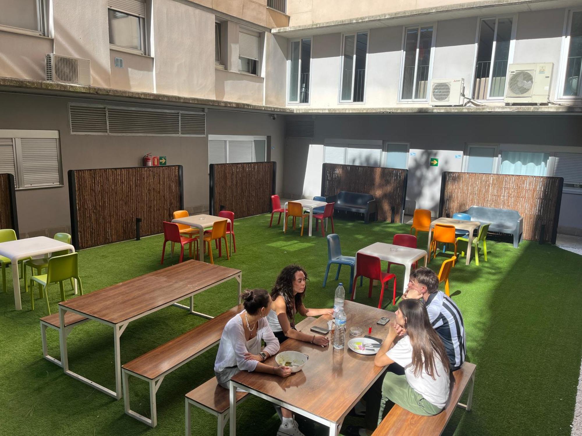 Residencia Universitaria Resa La Ciutadella Barcelona Exterior foto